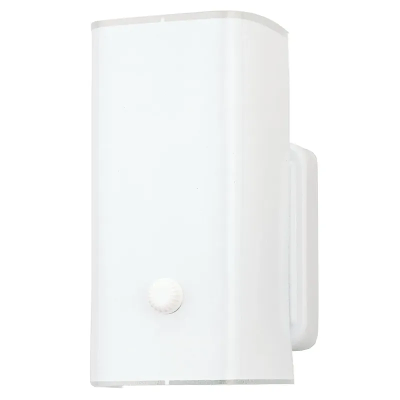 Single-Light Wall Bracket Fixture