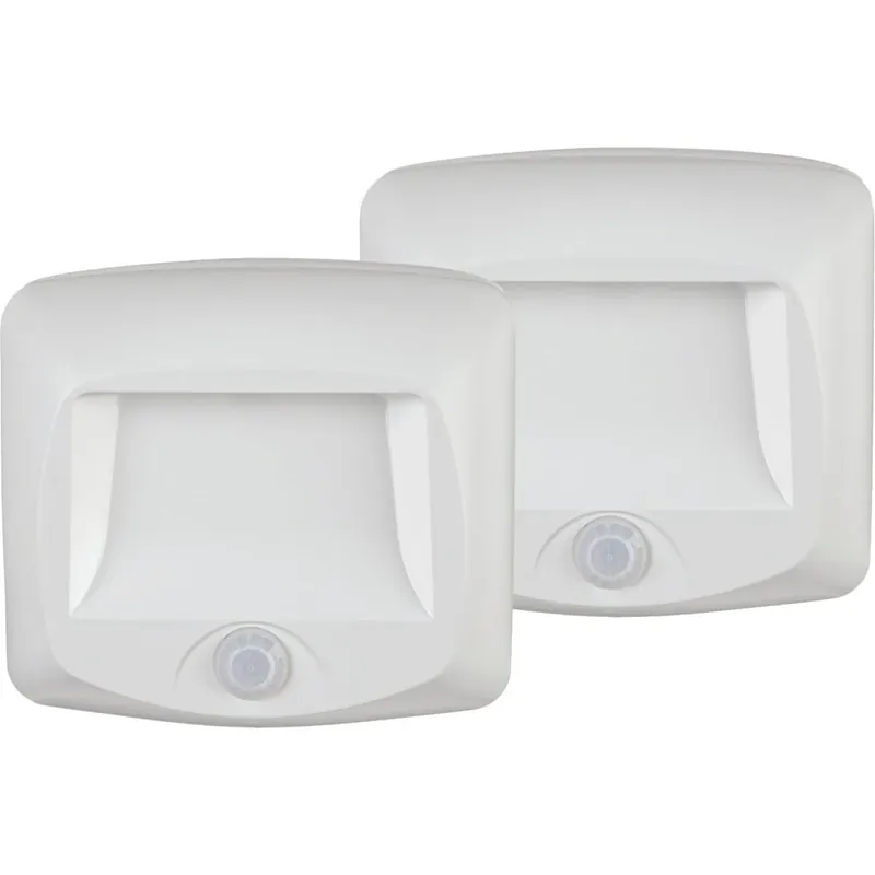 35-lumen White Motion Sensing Outdoor Battery Operated Led Light Fixture