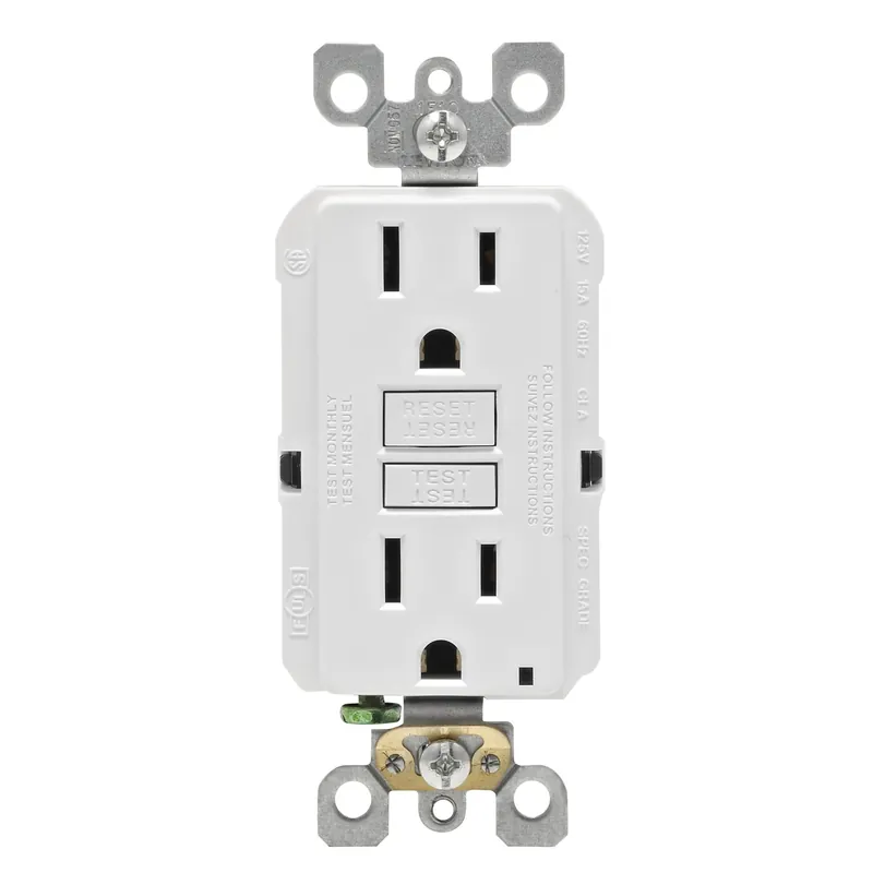 Leviton SmartlockPro 15 Amps 125 V Duplex White GFCI Outlet 5-15R 1 Pk