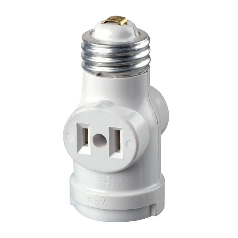 Leviton Plastic Keyless Lampholder W/Outlet 1 Pk