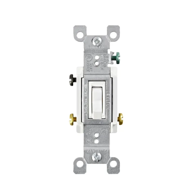 Leviton 15 Amps Three Pole 3-Way Toggle AC Quiet Switch White 1 Pk