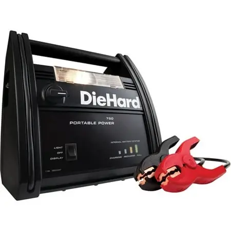 Portable Power 750 Peak Amps With 12 Volt Outlet And Light - Model 71486