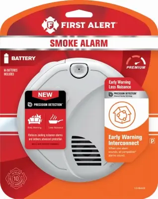 First Alert Wireless Interconnect Battery-Powered Photoelectric Smoke Detector 1 Pk