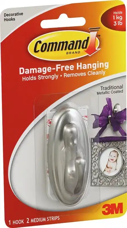 3M Command Medium Plastic Hook 3.125 In. L 1 Pk