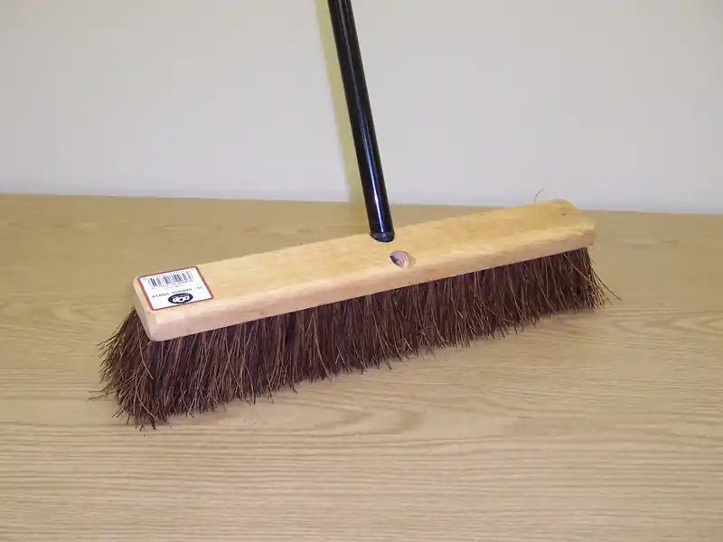 18 In. Palmyra Garage Push Broom With 60 In. Steel Handle