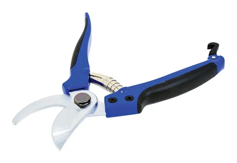 Rugg 4 In. Carbon Steel Bypass Pruners