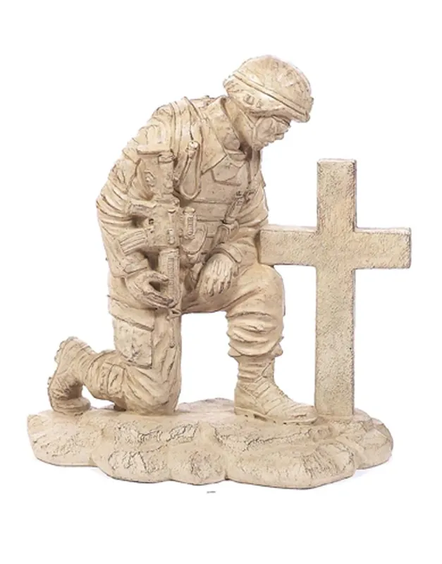 Kneeling Soldier At Cross Pnt