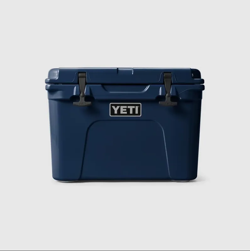 Tundra 35 Cooler Navy 16-1/8 In. 31 Can Capacity