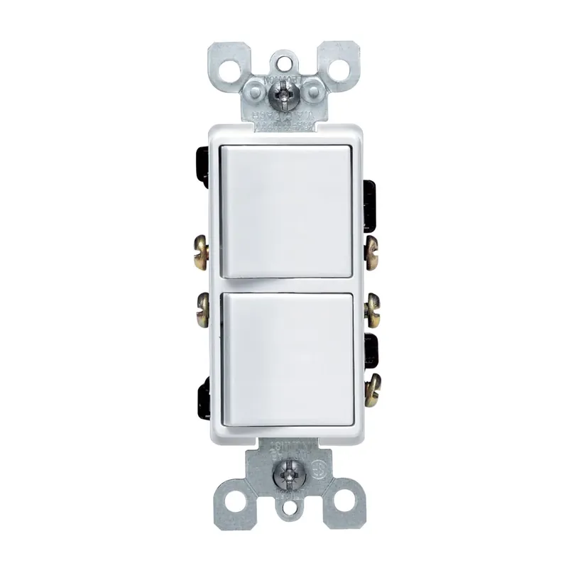 Leviton Decora 15 Amps Single Pole 3-Way/Combination Duplex Combination Switch White 1 Pk
