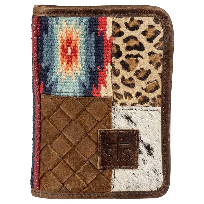 STS Ranchwear Women‘s Chaynee Mountain Magnetic Wallet