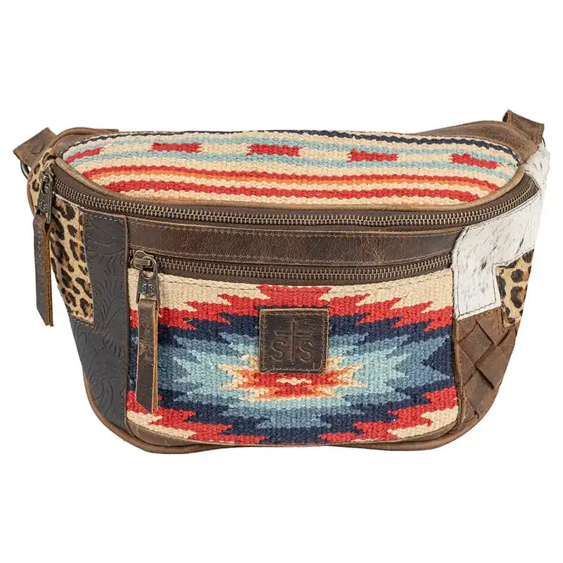 STS Ranchwear Women‘s Chaynee Mountain Sachi Sling Handbag