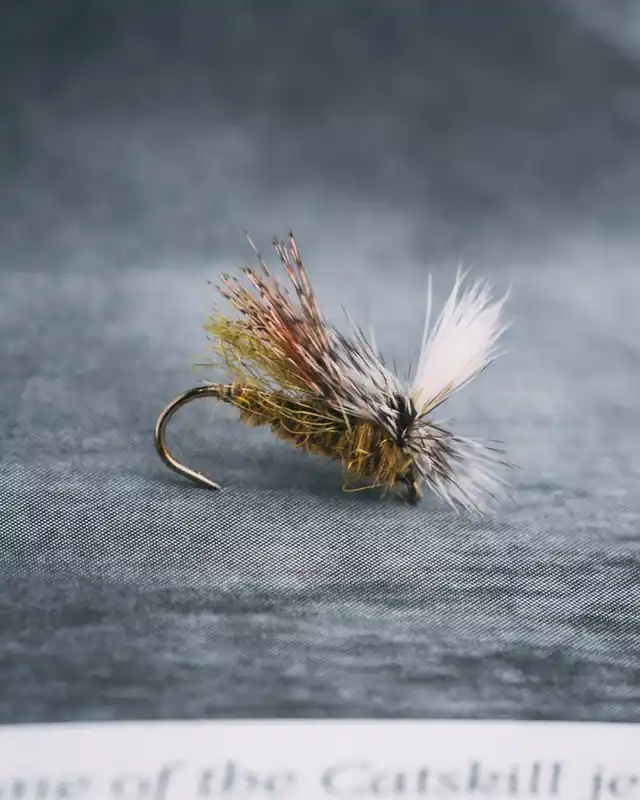Mike Lawson‘s E-Z Caddis