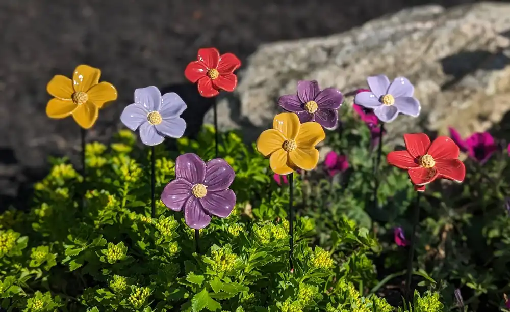 Marshall Home and Garden Petite Peek a Boo Flower Stakes