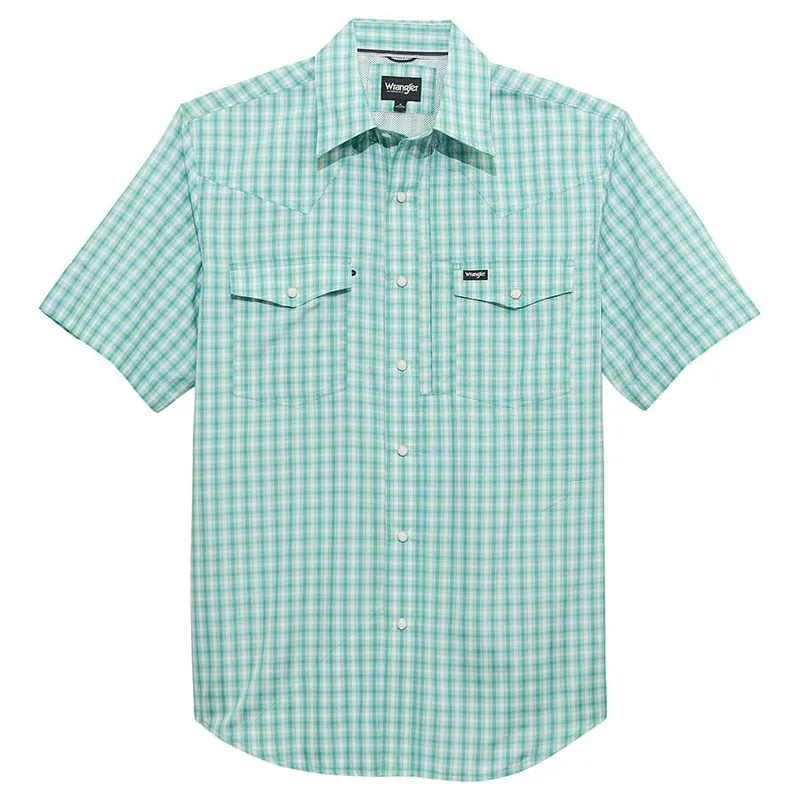 ATG by Wrangler Men‘s Short Sleeve Western Performance Shirt