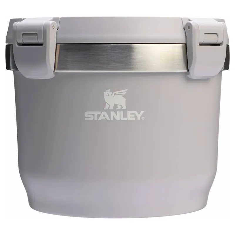 Stanley The Fresh-To-Table Stay Hot Crock