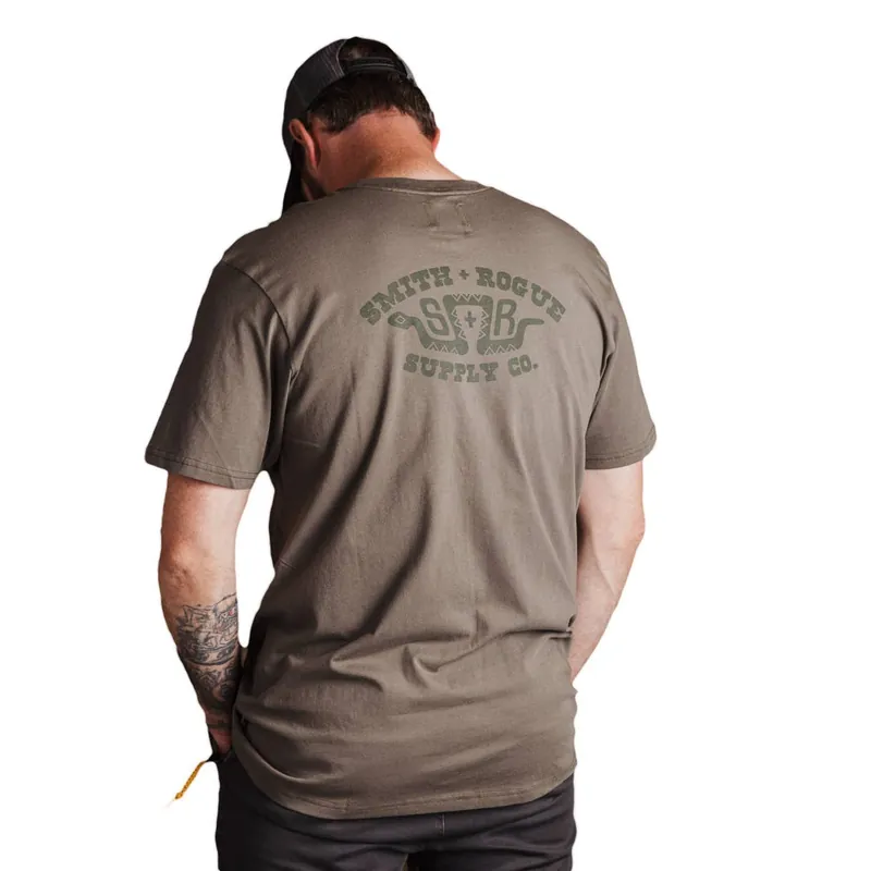 Smith + Rogue Men‘s Place Your Bets Tee
