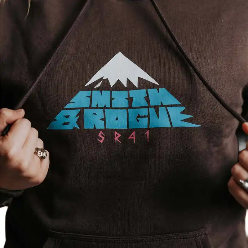 Smith + Rogue Women‘s 90s Retro Snowboard Hoodie