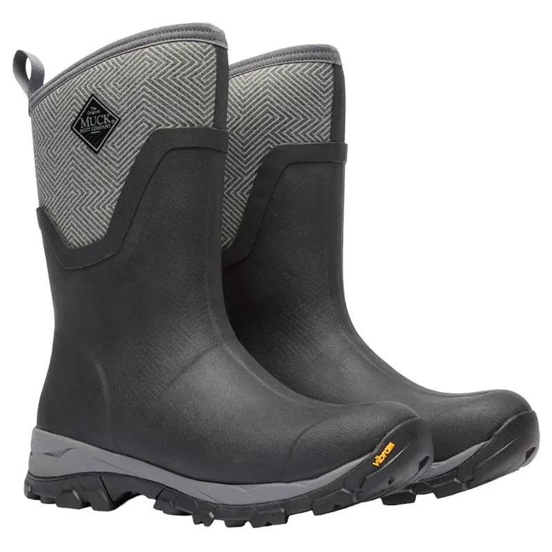 Muck Boots Women‘s Arctic Ice + Vibram Arctic Grip All Terrain Mid Boots