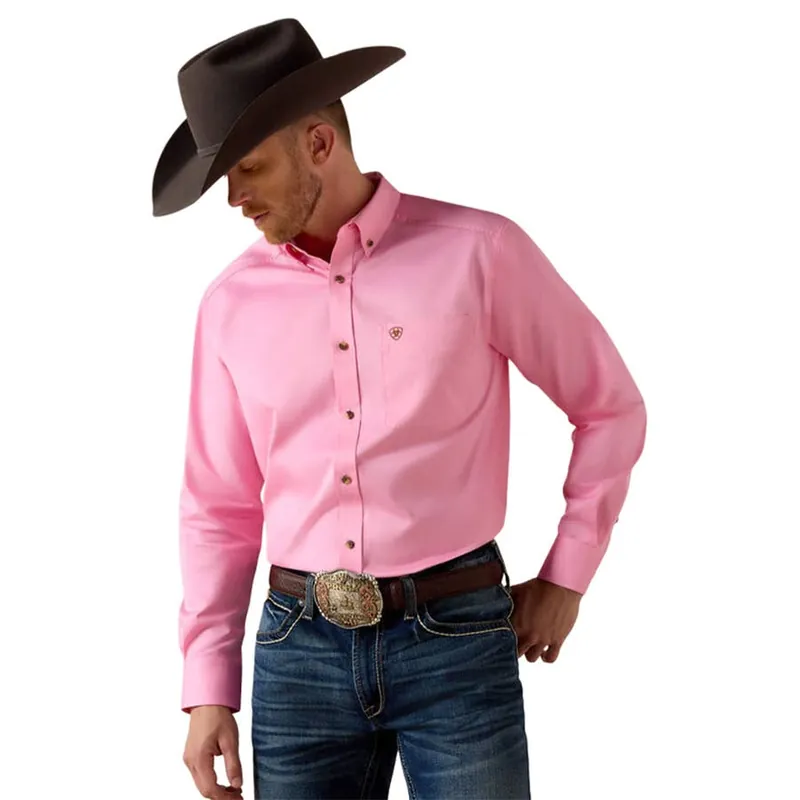 Ariat Men‘s Solid Twill Classic Fit Long Sleeve Button Shirt