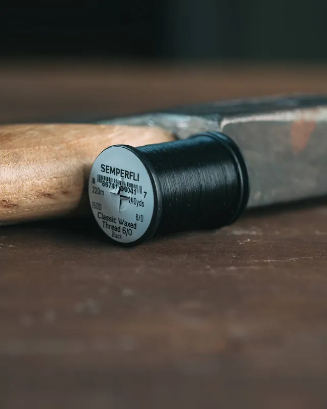 Semperfli Classic Waxed Thread